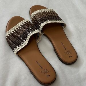 Time and Tru Women's Tan and Cream Knit Slide Sandals